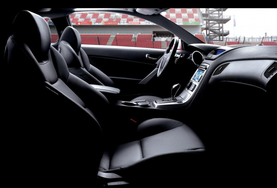  Hyundai Genesis Coupe 2010 года  (фото 192 из 300)